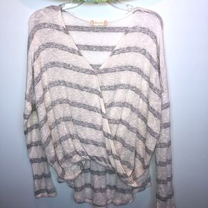 altard state v-neck swing sweater